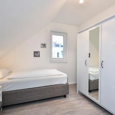 Holiday home Haus Alma *